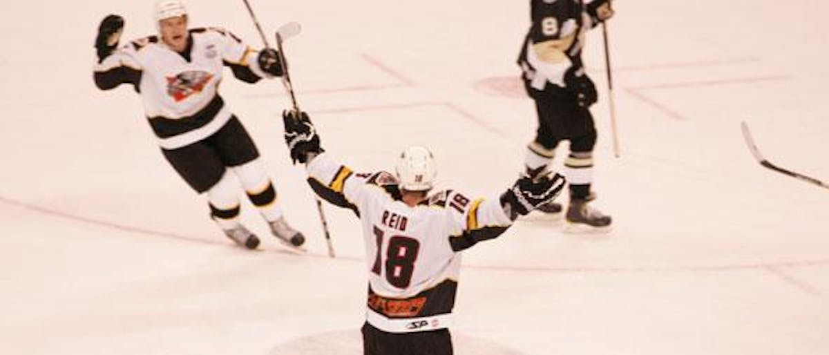 Cyclones Win Third Straight, Downing Nailers 2-1 in OT